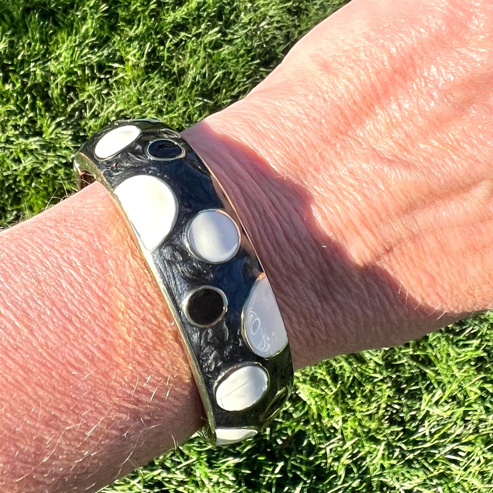 Circles Enamel Clamp Bracelet